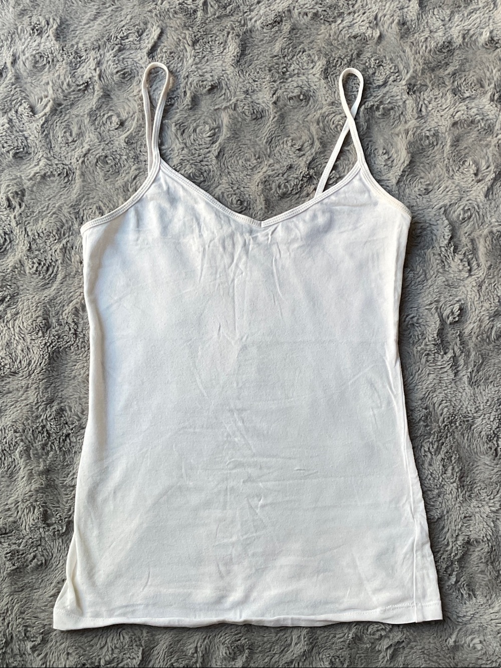 Forever 21 White V-Neck Spaghetti Strap Tank Top